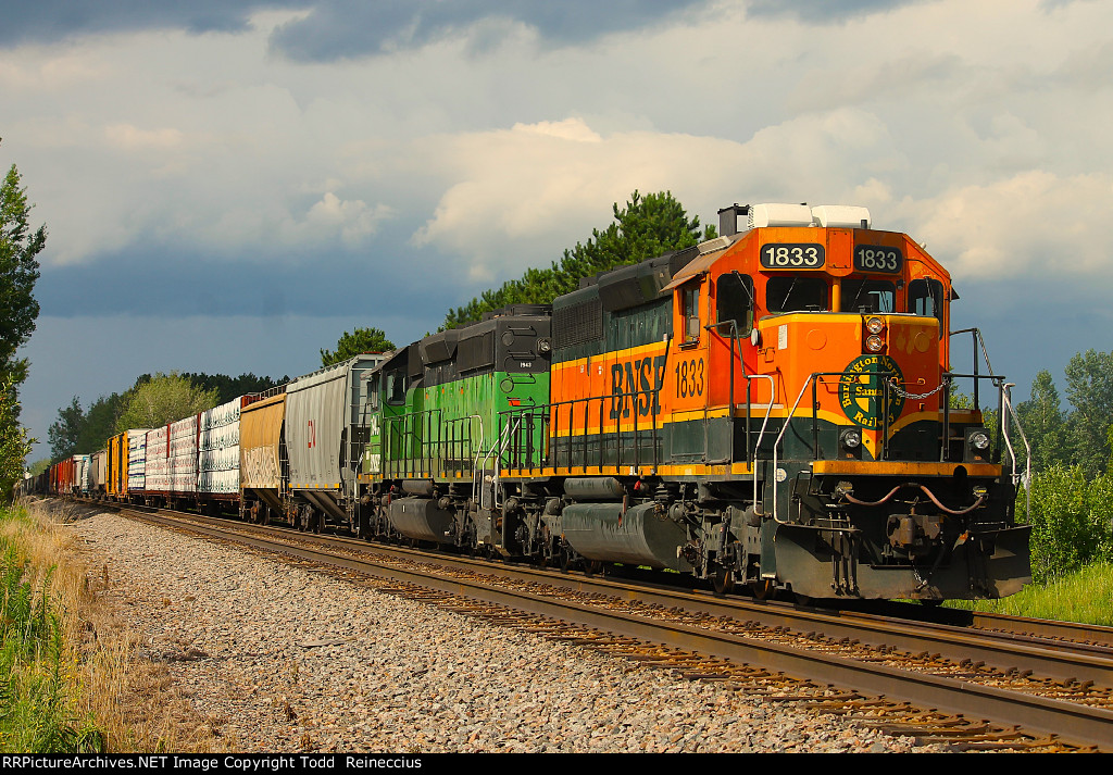 BNSF 1833